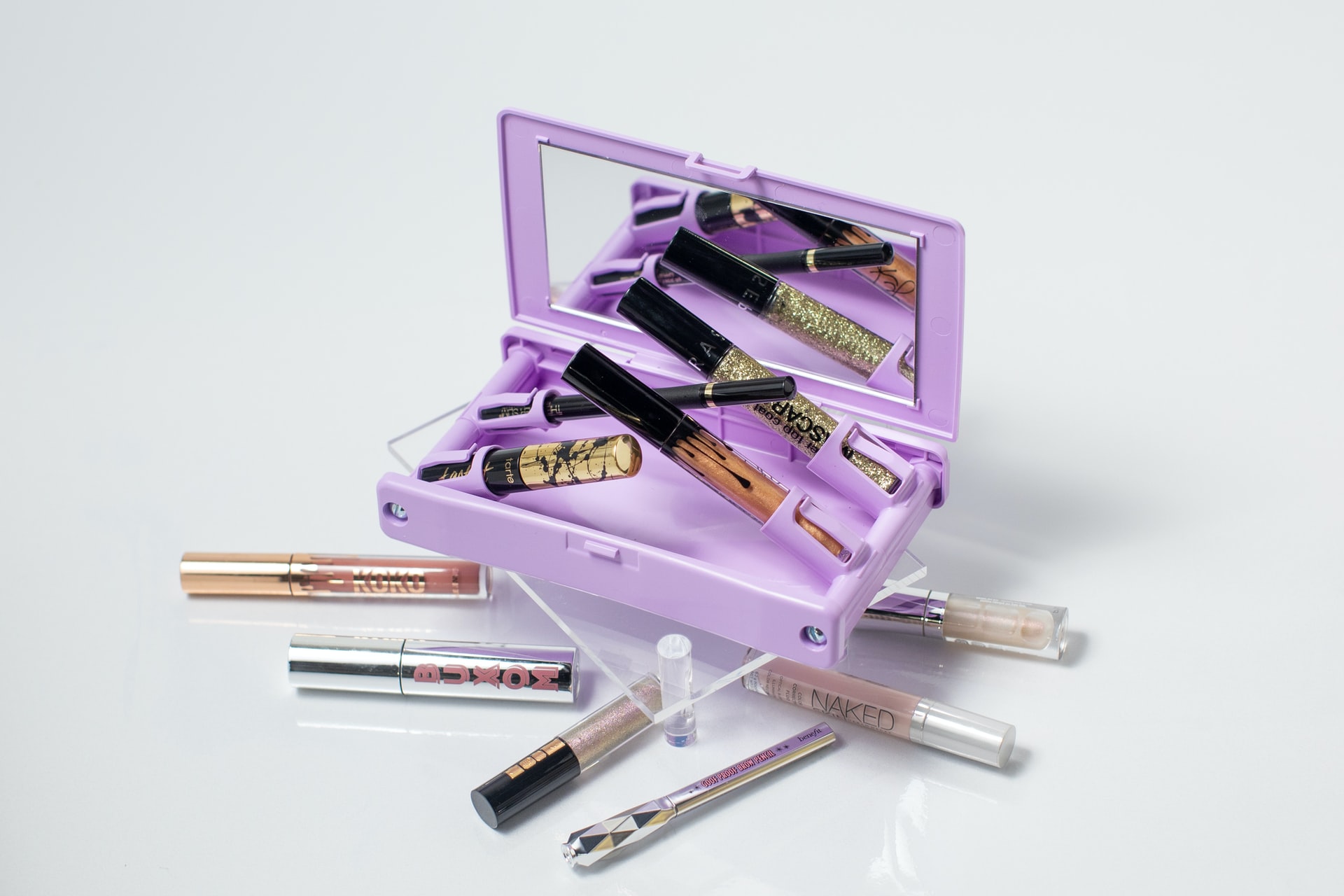 How to edit product photos: example of purple makeup box on white background